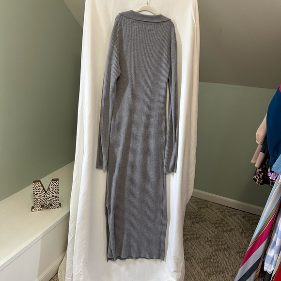 Dreamers by Debut Gray Ribbed Collard Knit Dress with small slit size M/L - Picture 5 of 12